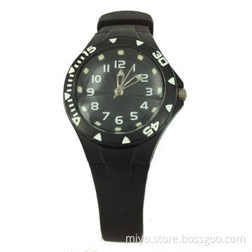 Children's Watch in Gun Case and Black Silicone Strap, Promotional Items, Professional Manufacture